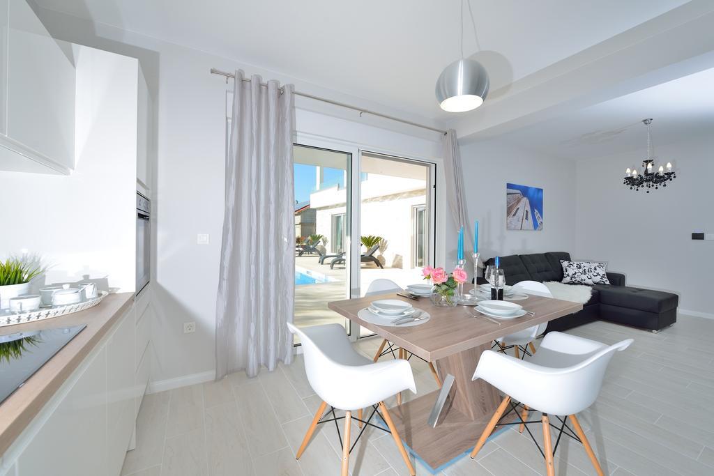 Luxury Apartments Marija Sukošan Værelse billede